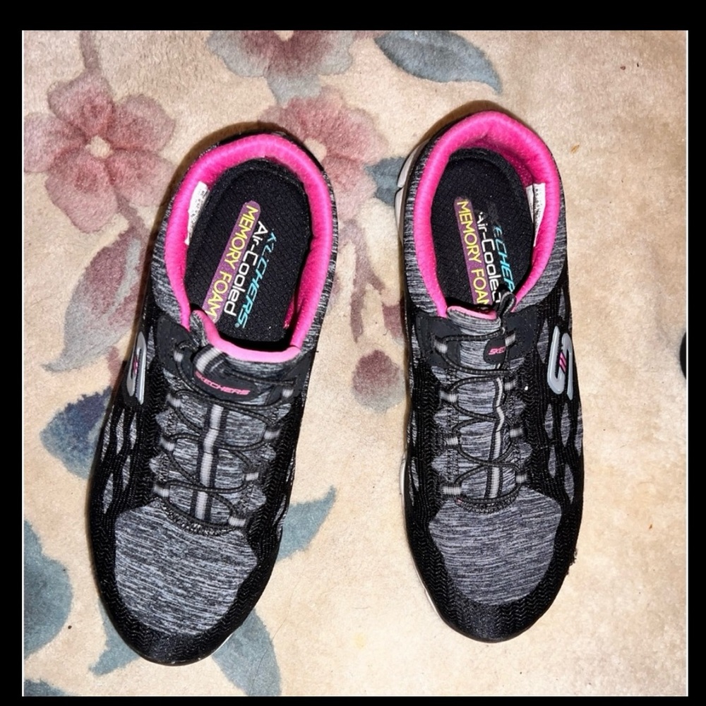 Skechers memory foam air cooled slip on sneakers size 8.5